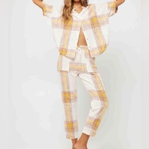 L*Space Isle of The Sun 2 Piece Top and Bottom Set Size Small NWT